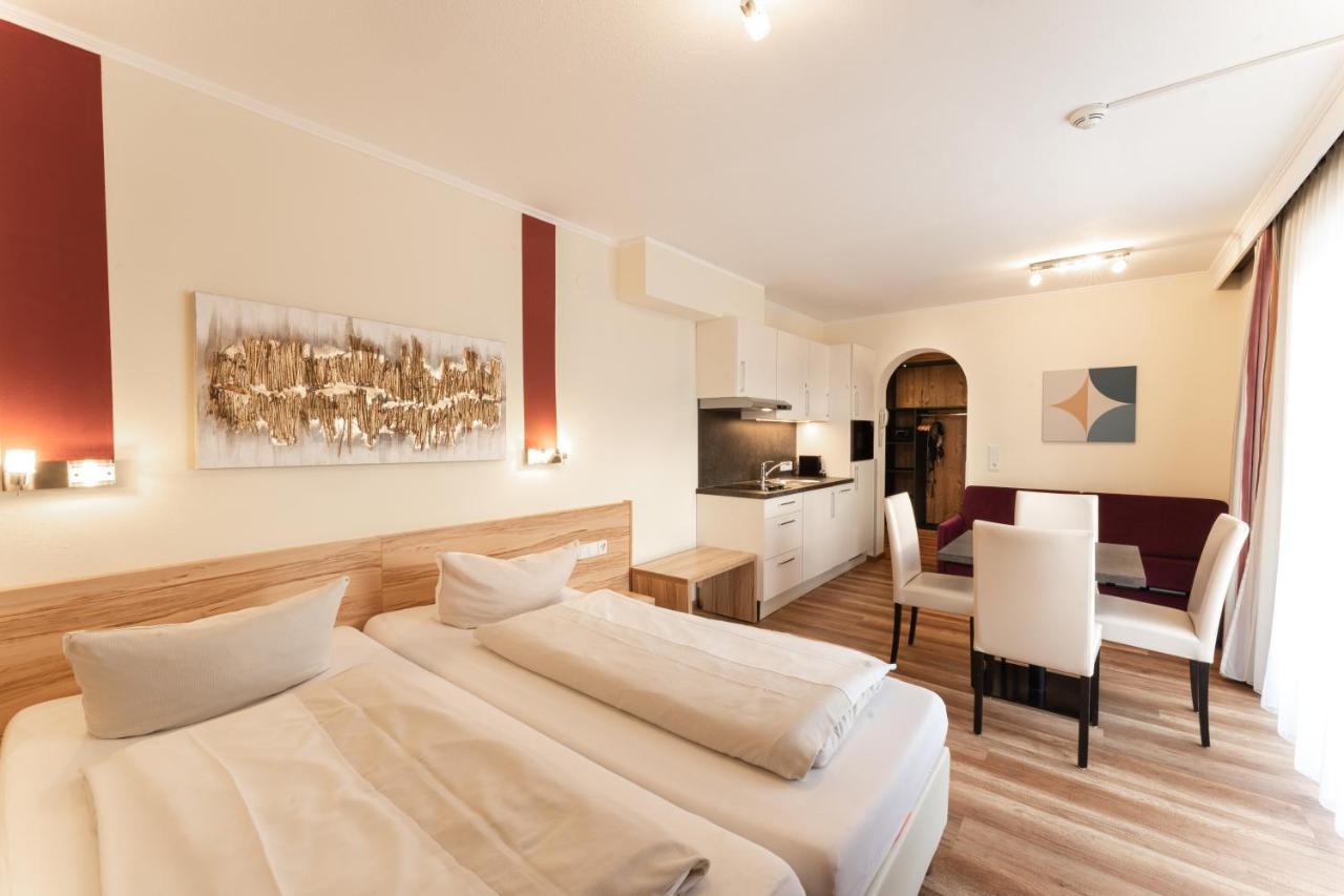 Aparthotel Dorfplatzl Garni Tux Exterior photo