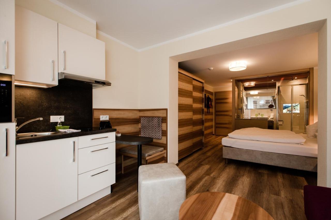 Aparthotel Dorfplatzl Garni Tux Exterior photo